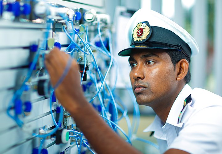 Marine Engineering Sri Lanka CINEC Marine Engineering Faculty