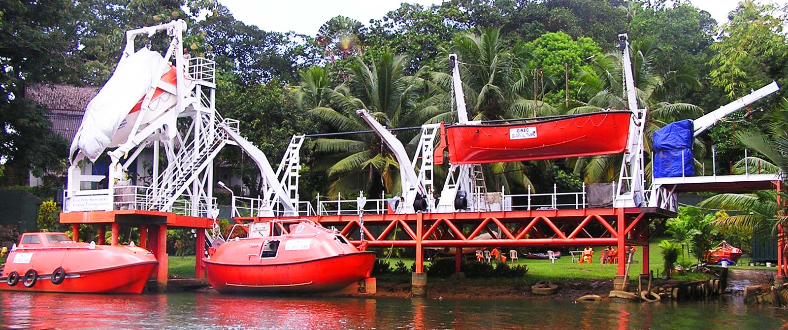 CINEC Ernst Peter Komorowski Survival Centre - Kalutara
