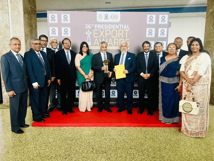CINEC Campus Wins Best Exporter Award in Education Services at 26th Presidential Export Awards 2023/24
